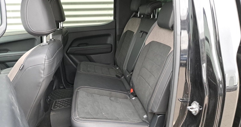 Volkswagen Amarok cena 243540 przebieg: 15000, rok produkcji 2023 z Poznań małe 106